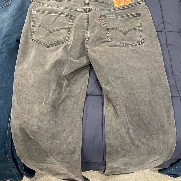 Levi’s 541 Athletic Fit Jeans - Picture 3 of 5